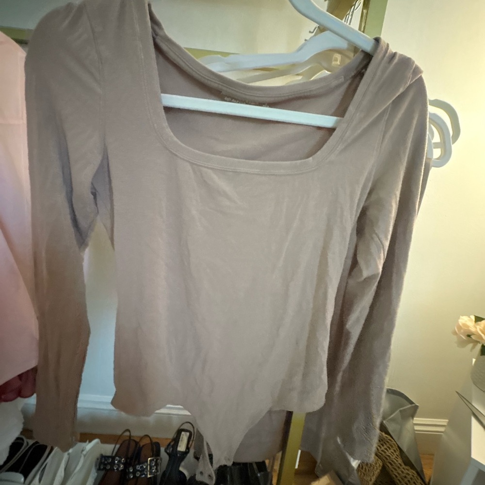 A&F BASIC LONG SLEEVE SOFT COLLECTION